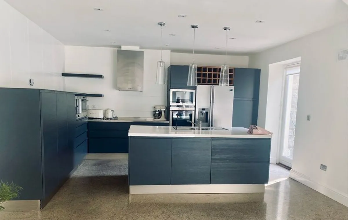 Luxury kitchen with High end appliances for sale - Image 4