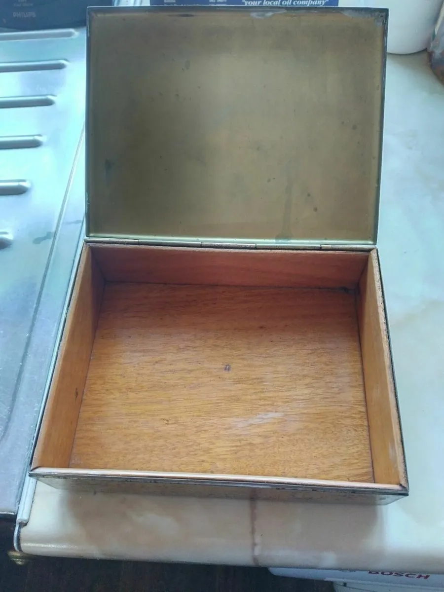 Vintage 1936 South African Cigar case - Image 2
