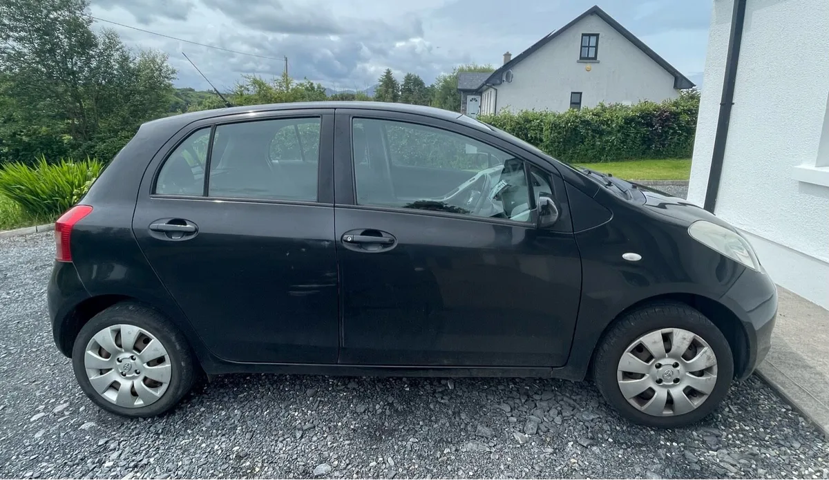 Car - Image 2