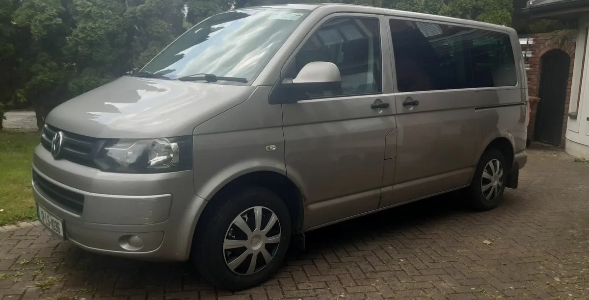 VW T5 Shuttle 2012 - 8 seats SWB - Image 1