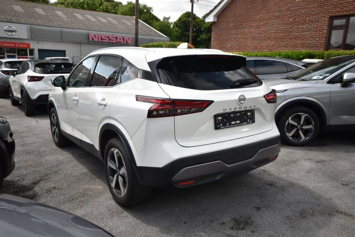 Nissan QASHQAI Mild Hybrid Premium - Image 4