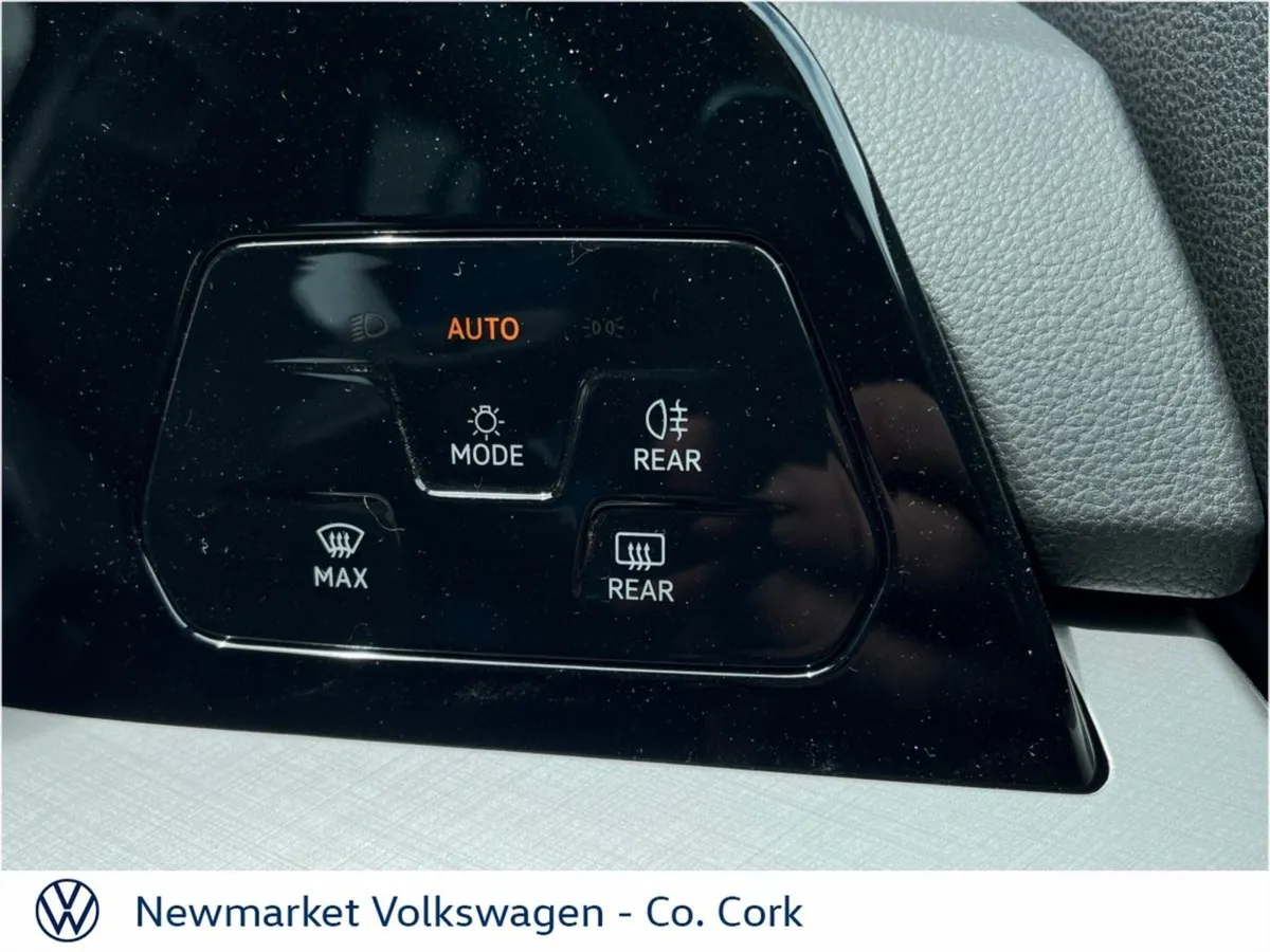 Volkswagen Golf Automatic Edition 75 Phev 1.5tsi - Image 4