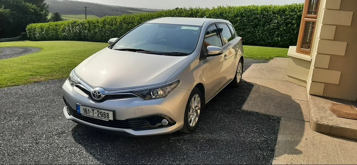 Toyota Auris 2016 - Image 1
