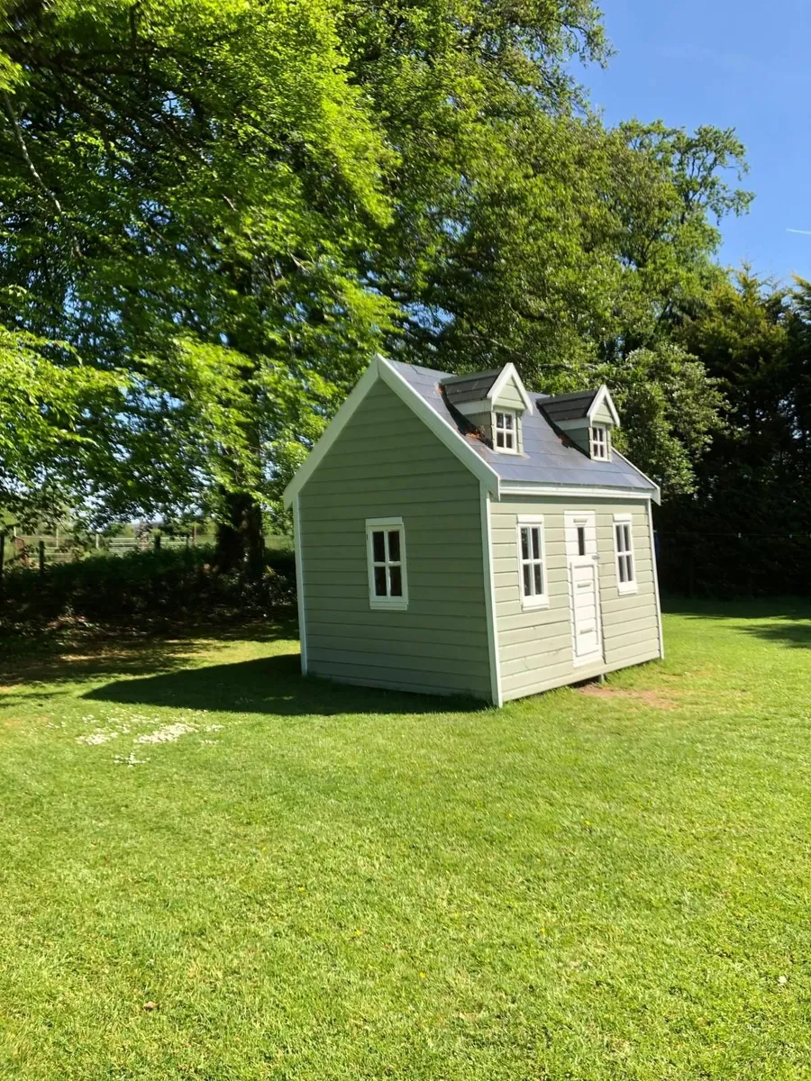 Garden Houses - Image 1