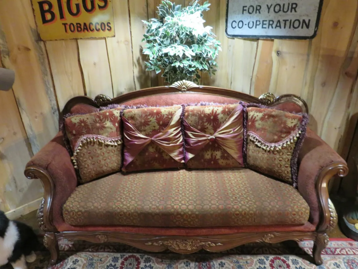 Large Reproduction Suite - Image 2