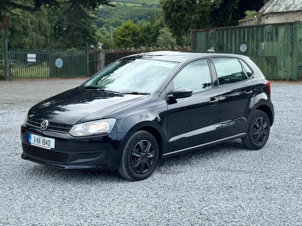 Volkswagen Polo 2011 GREAT STARTER CAR! NICE CAR - Image 2