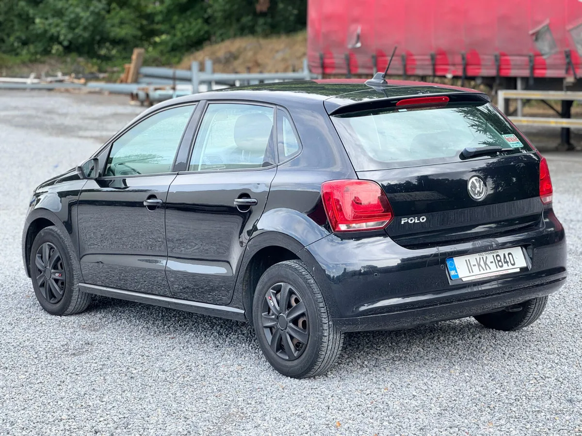 Volkswagen Polo 2011 GREAT STARTER CAR! NICE CAR - Image 3