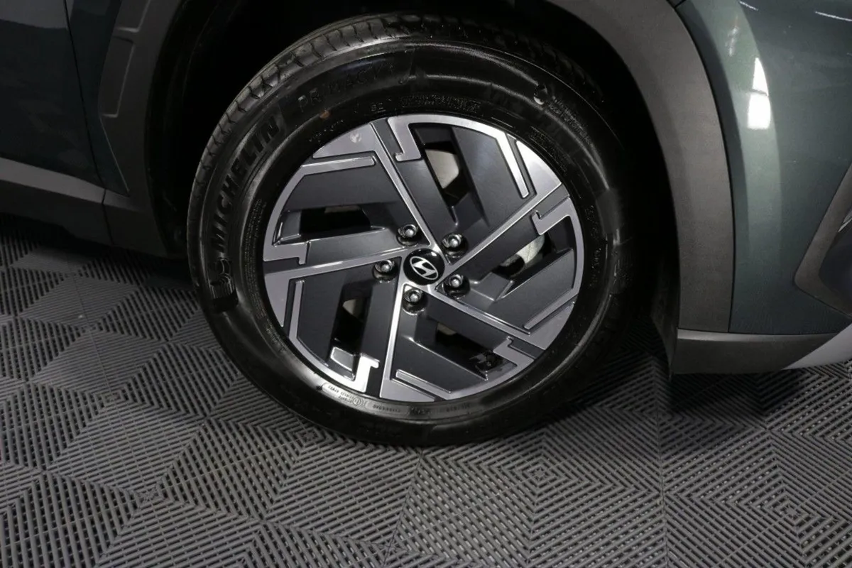 Hyundai Tucson Comfort Plus 1.6l Diesel SUV - Image 4