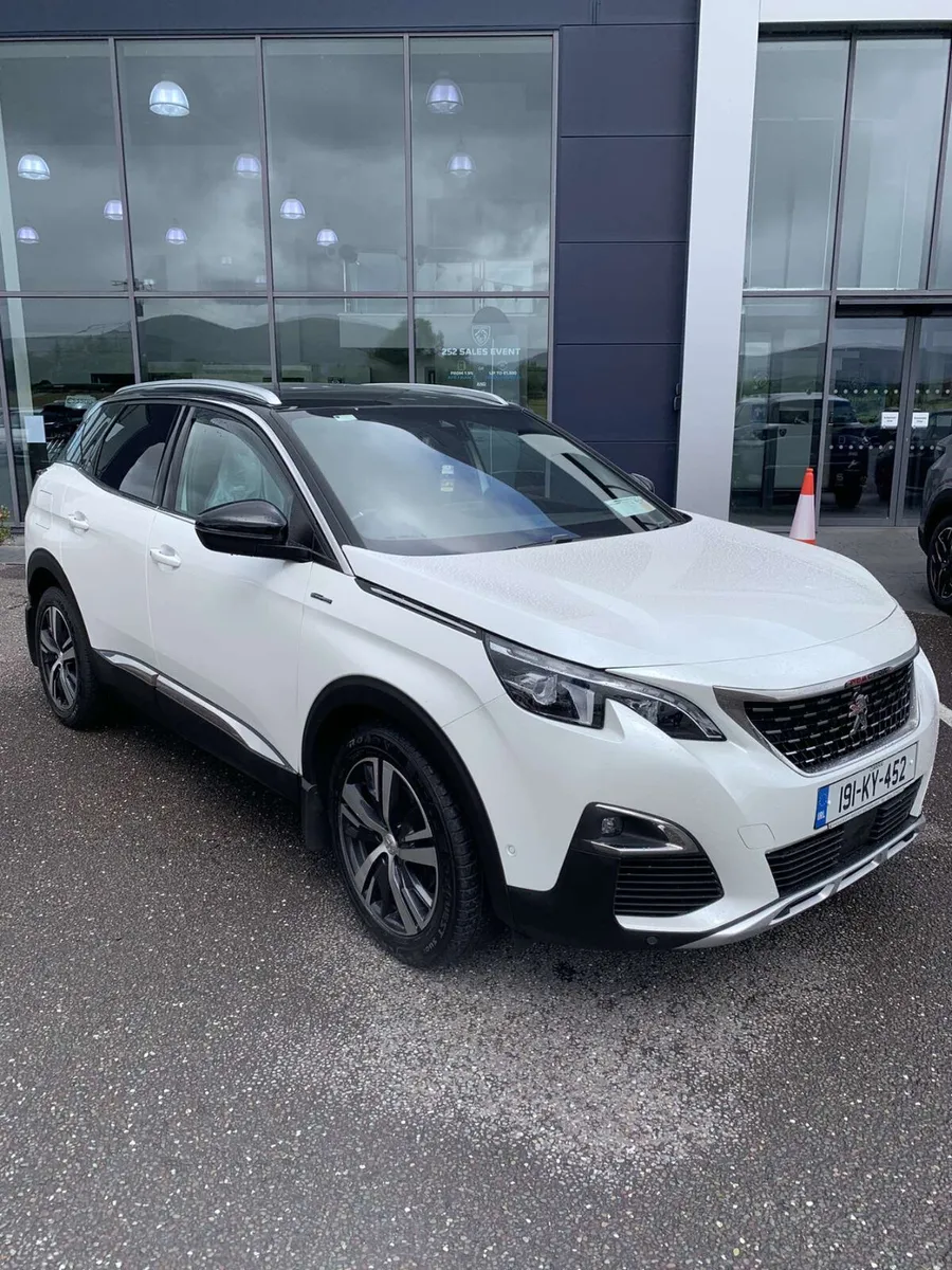 Peugeot 3008 2019 - Image 2