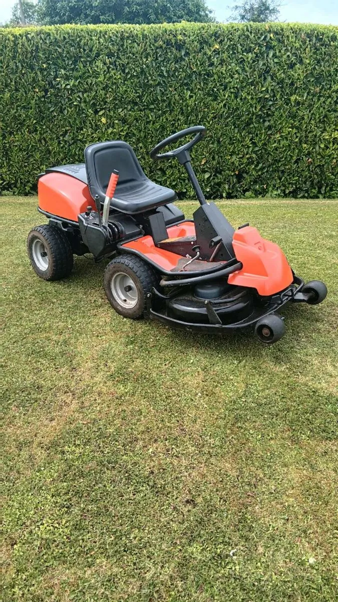 Jonsered/Husqvarna  hydrostatic 2 blade deck - Image 2