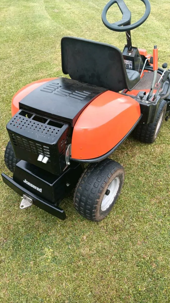 Jonsered/Husqvarna  hydrostatic 2 blade deck - Image 3