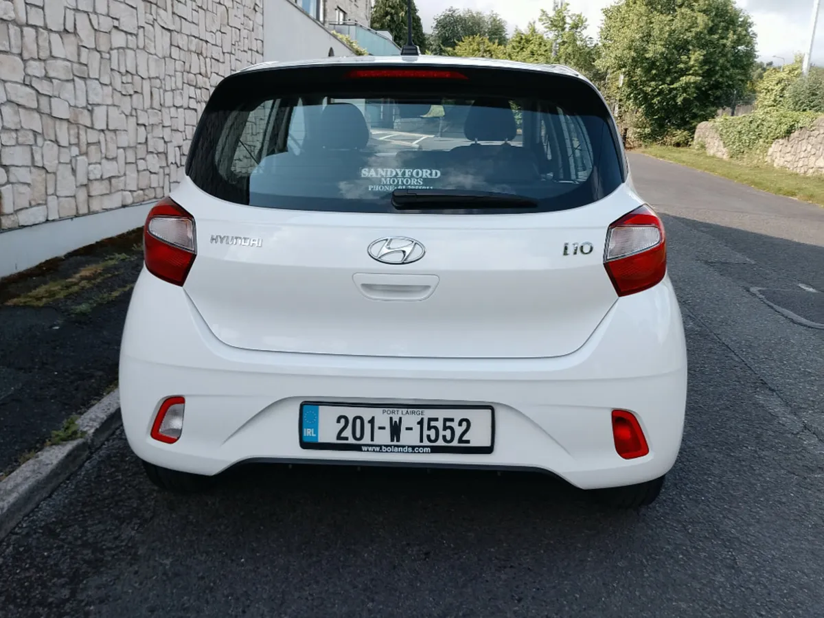 Hyundai i10 Classic 5DR - Image 4