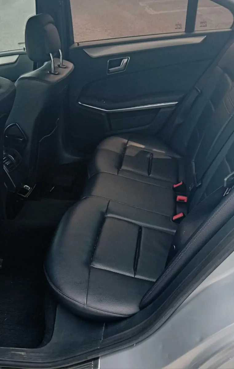 MERCEDES E200 BLUE EFFICIENCY - Image 3