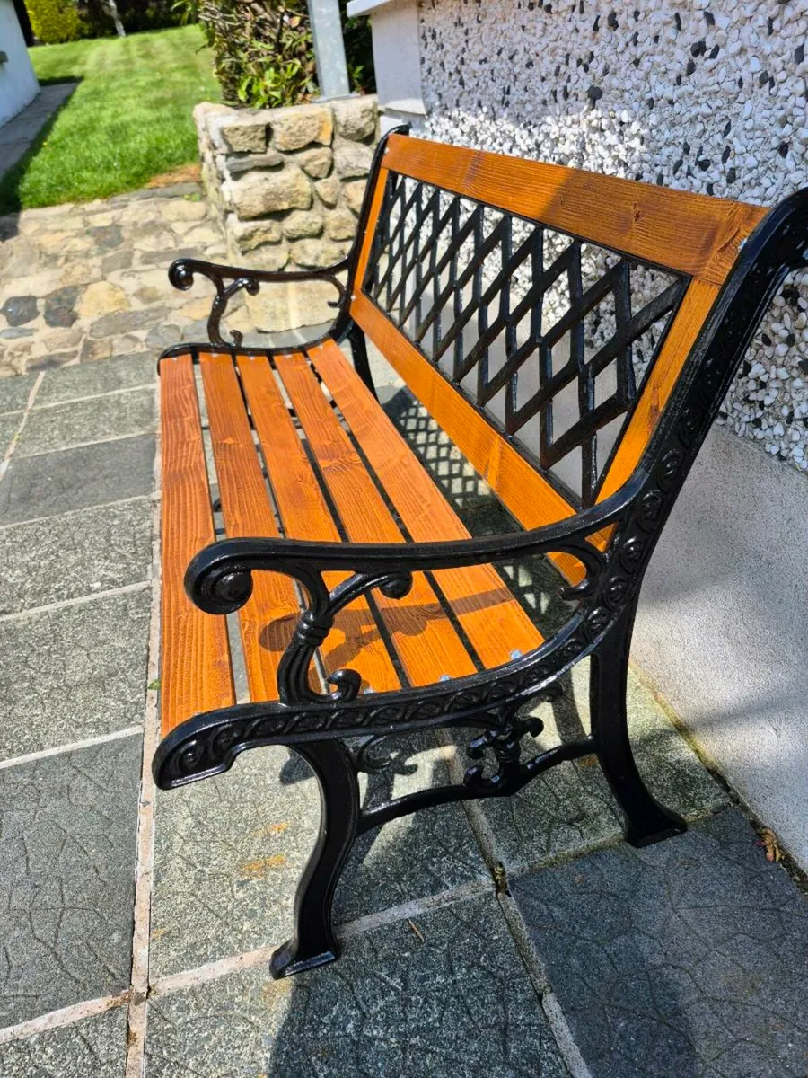 Cast iron Garden bench - Image 2