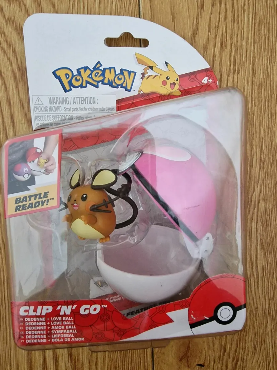 Pokémon Clip 'N' Go Poké Ball Dedenne & Love 5cm - Image 1
