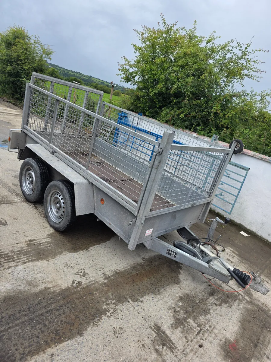 8x4 car trailer with removable mesh sides - Image 1