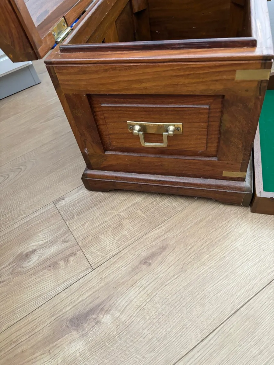 Wooden storage chest - Image 2
