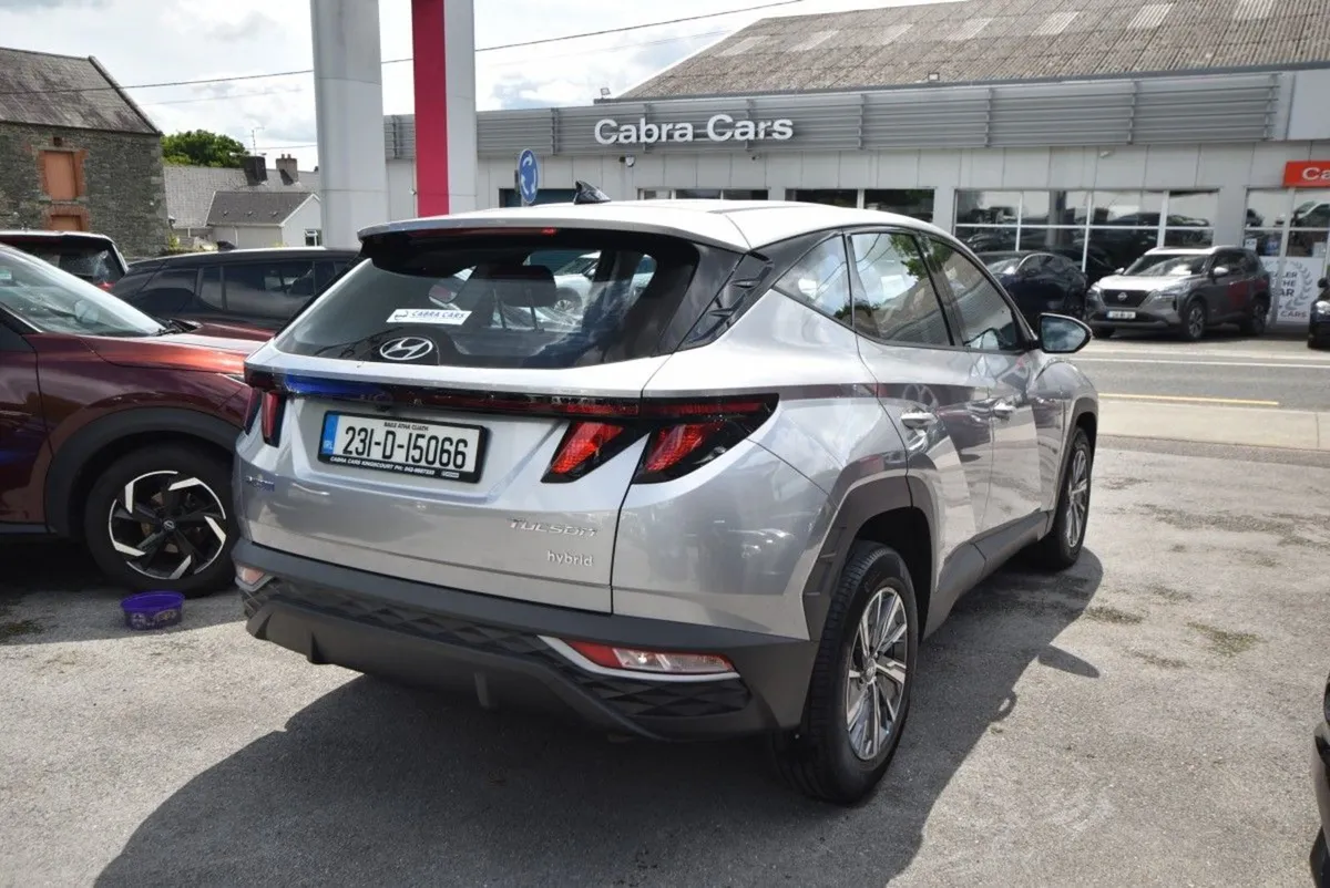Hyundai Tucson 2WD Comfort Plus HEV Auto - Image 4