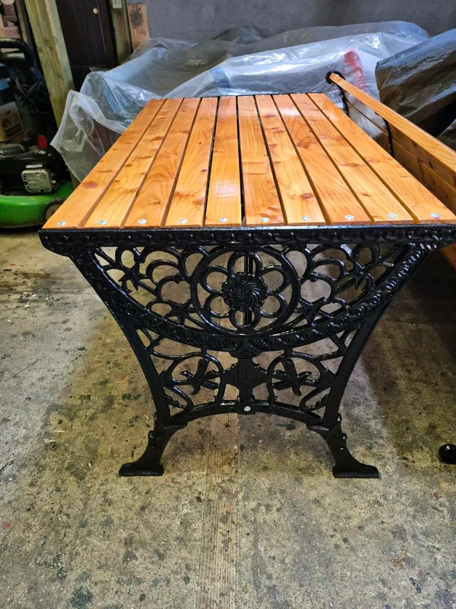 Decorative cast iron Garden table - Image 2