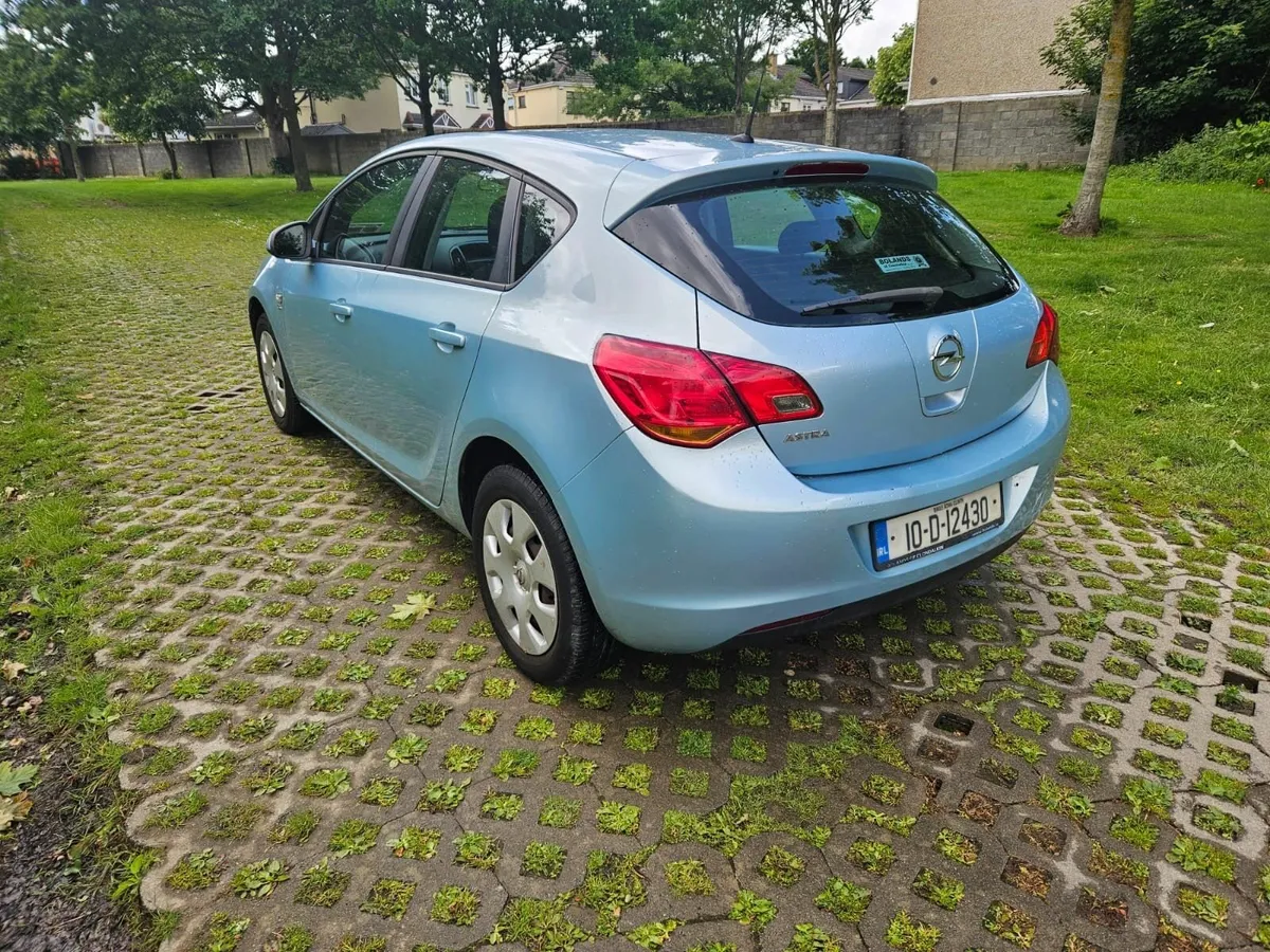 2010 Opel Astra 1.4 PETROL - NEW NCT - Image 4