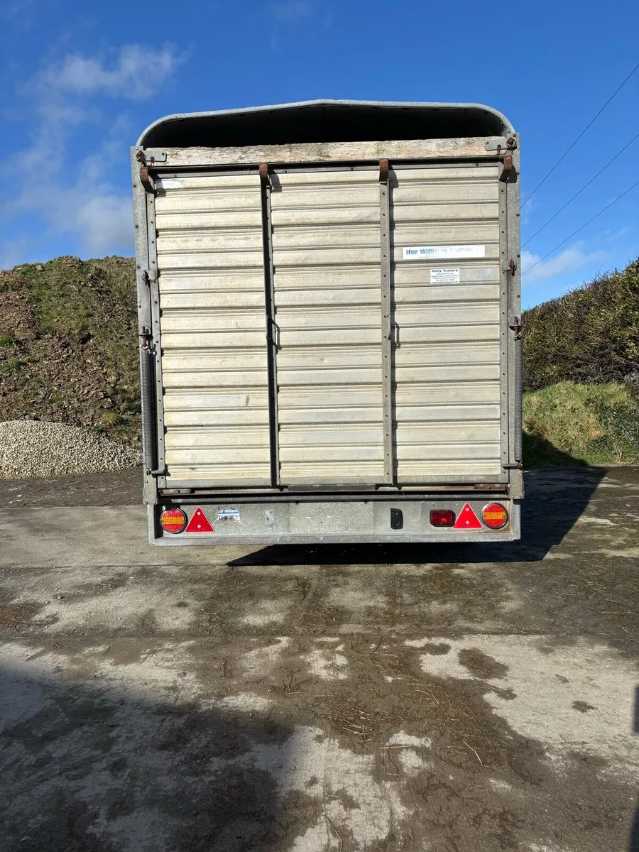 Ifor Williams 12’ x 6’6” Cattle Trailer - Image 4