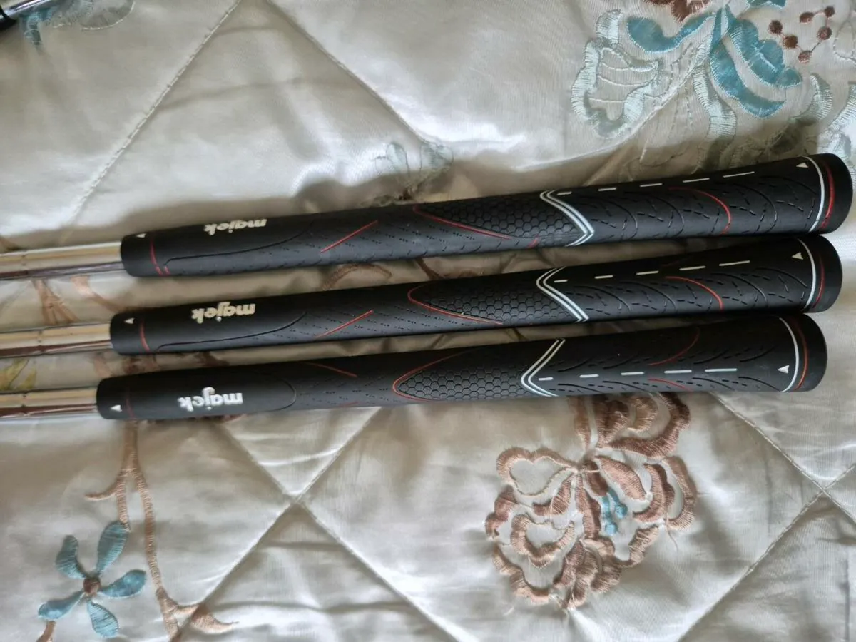 For Sale Wilson Golf Clubs. - Image 2