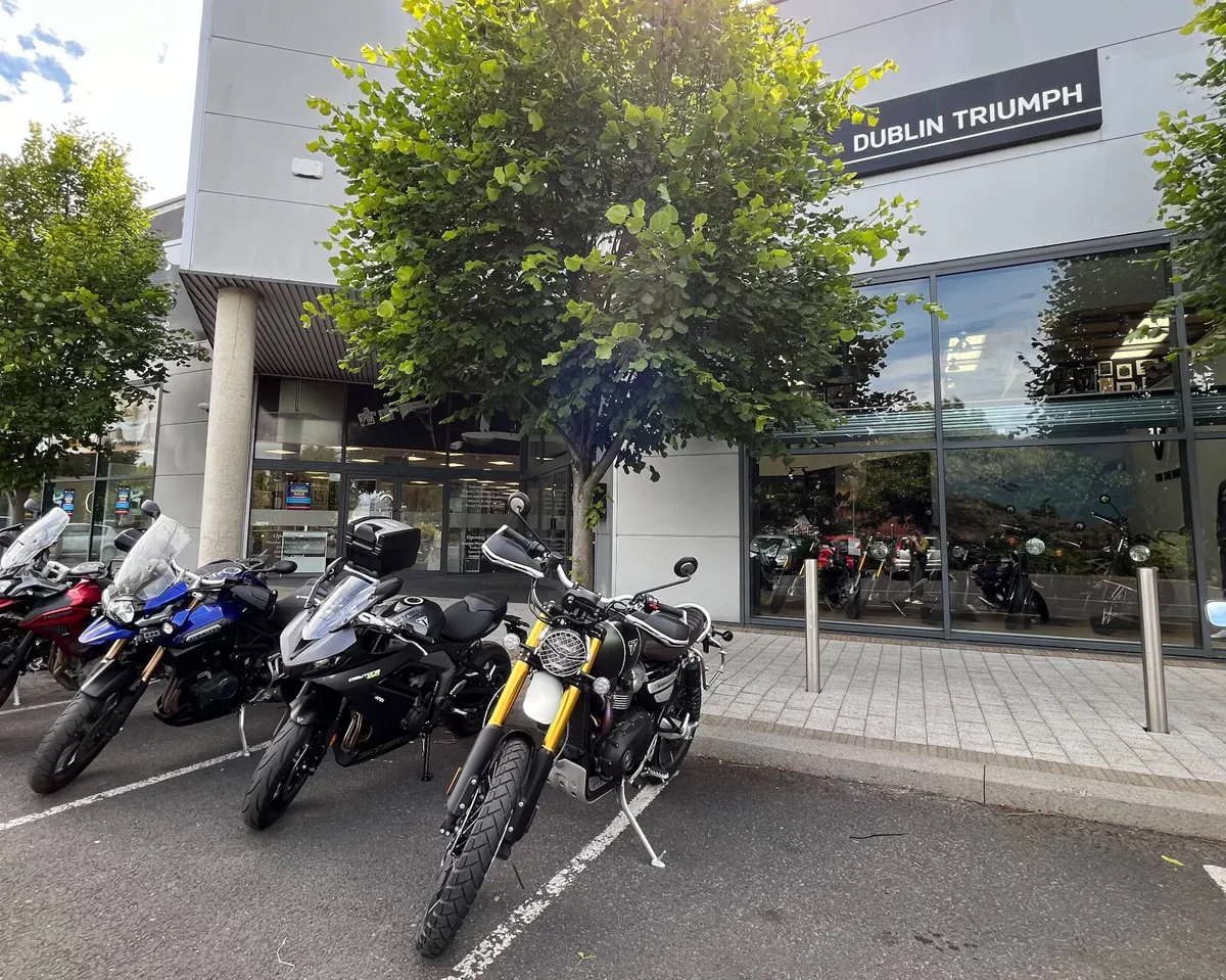 EXTENDED OFFER! 2025 TRIUMPH STREET TRIPLE R - Image 2
