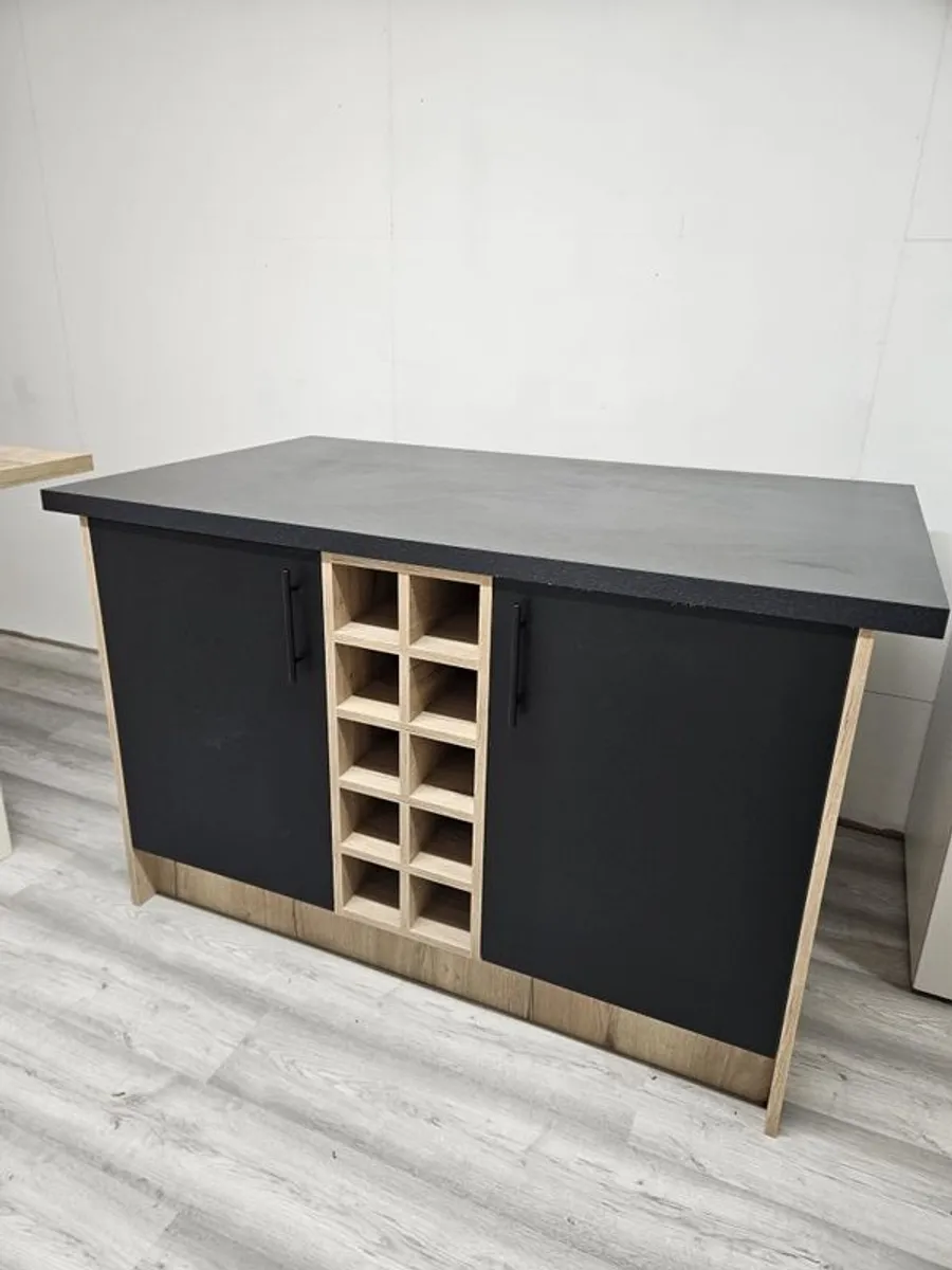 kitchen island - Image 1