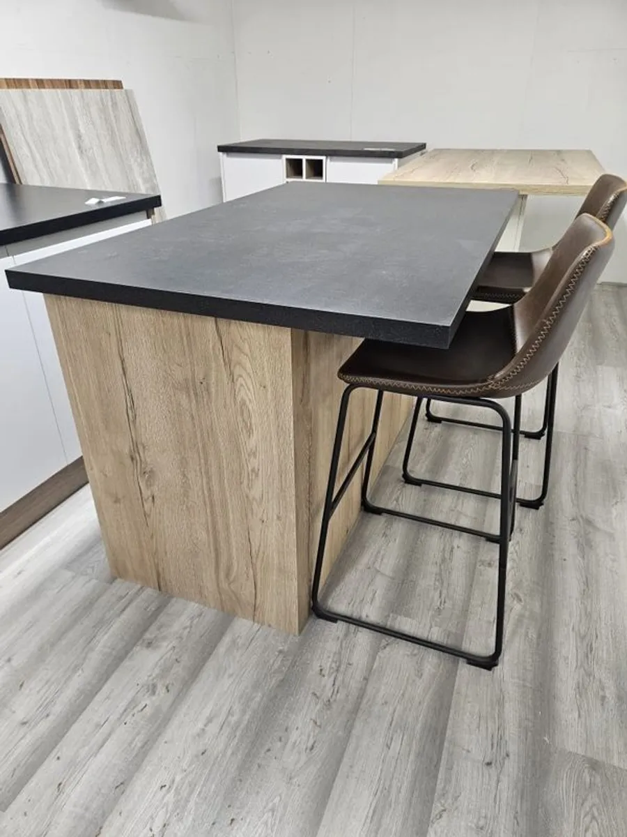 kitchen island - Image 3