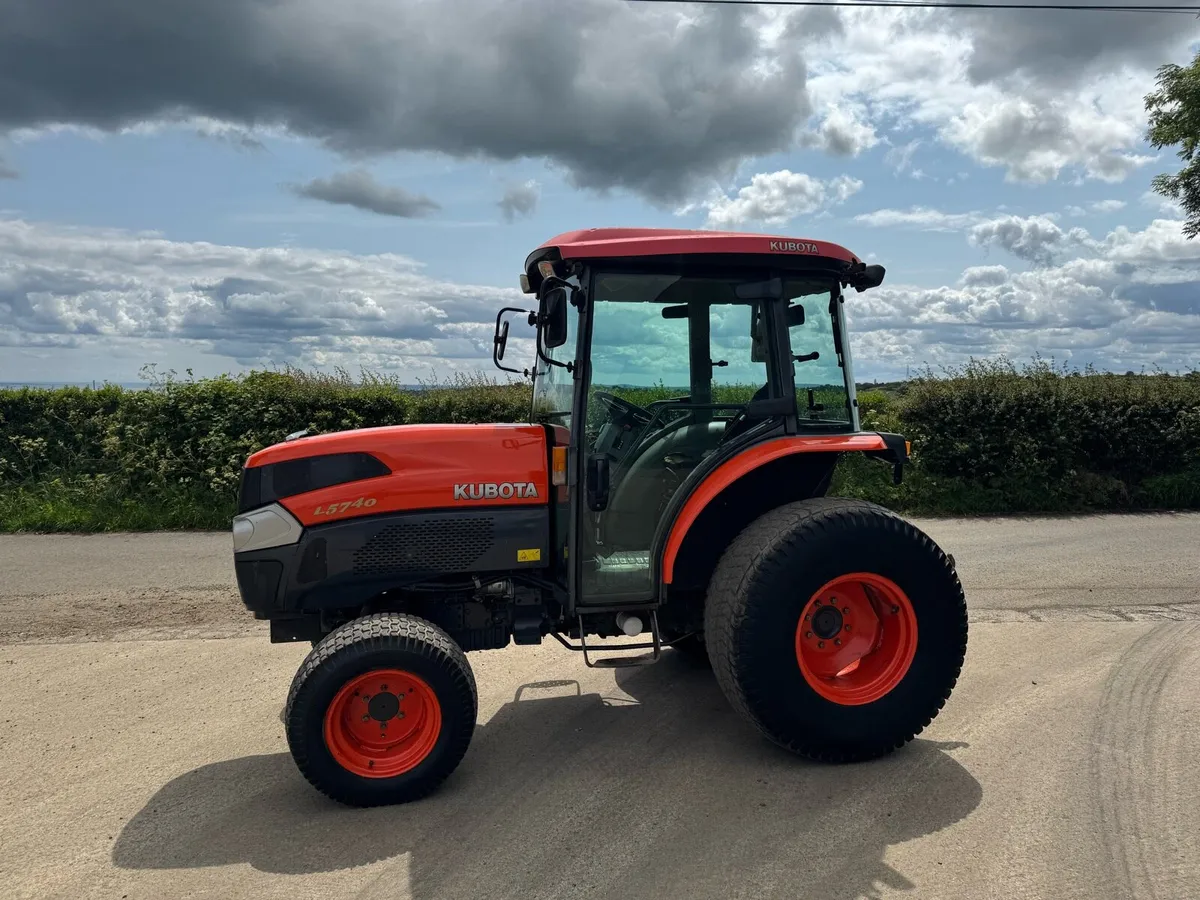 Kubota Compact Tractor - Image 1