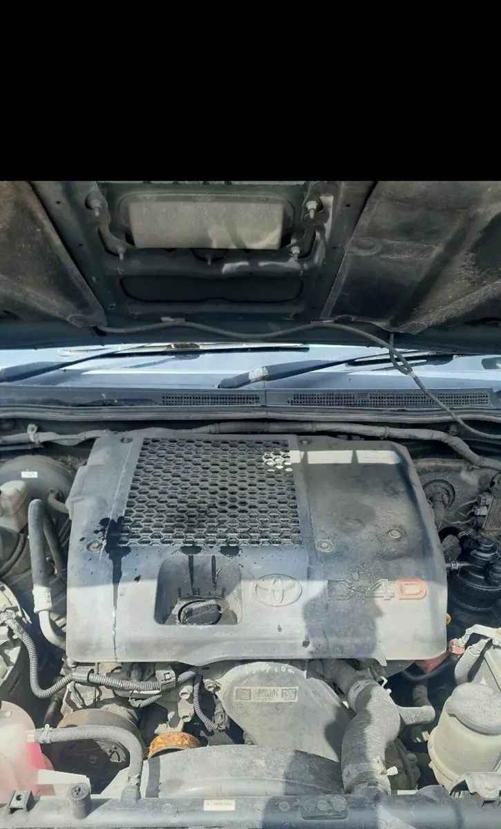 Toyota Hilux engine nd auto box 2007