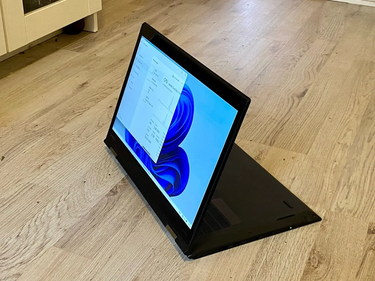 ThinkPad Yoga i7 - Image 2
