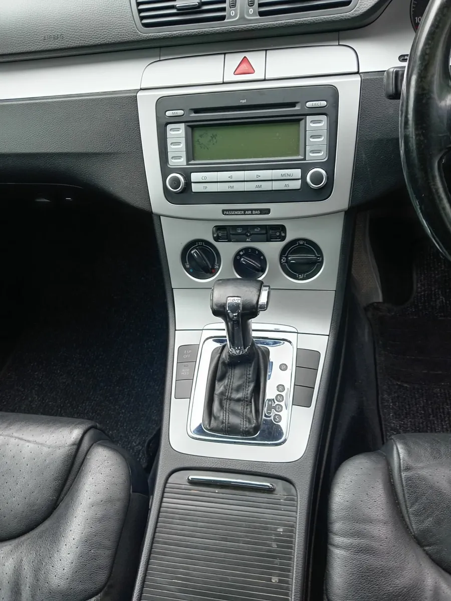 Volkswagen Passat 2008 - Image 4