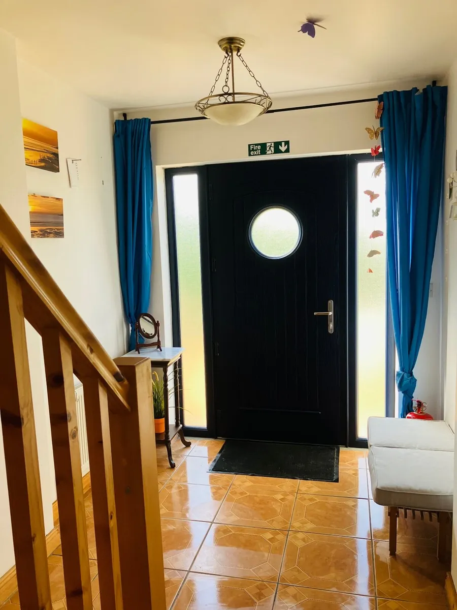 Holiday Rental - Image 2