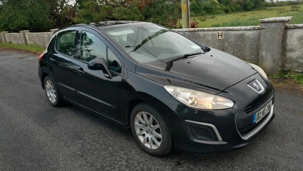 Android Auto/Apple Carplay/Camera/Parking Sensors - Image 1