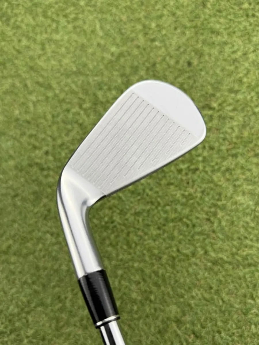 SRIXON ZX MK II UTILITY #2 IRON 18° / STIFF - Image 3