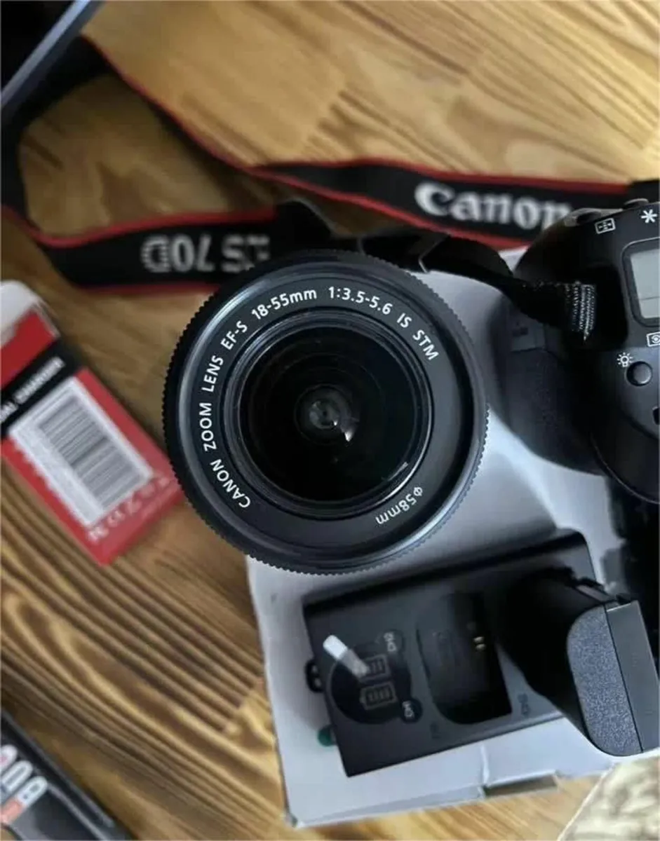 Canon EOS 70D Camera - Image 3