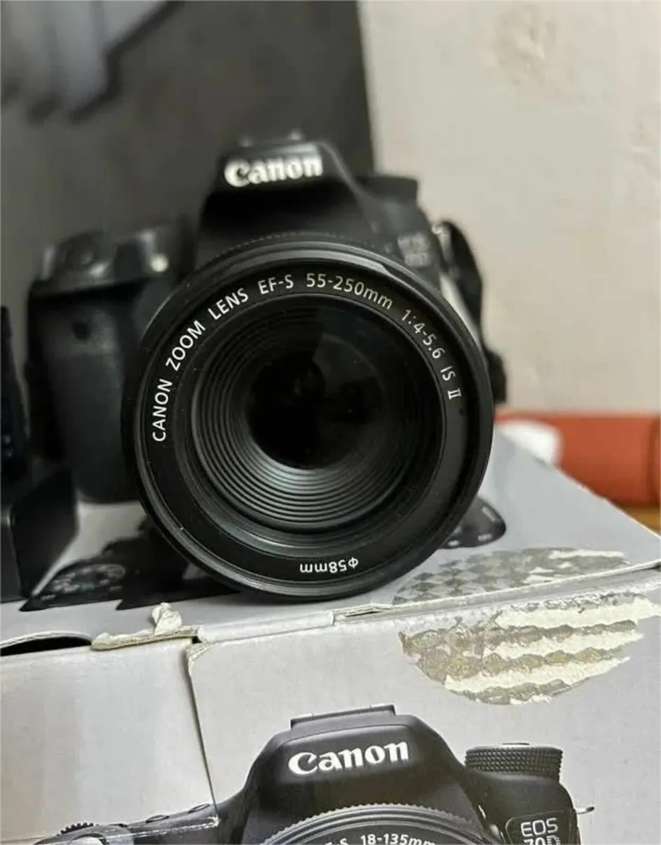 Canon EOS 70D Camera - Image 4