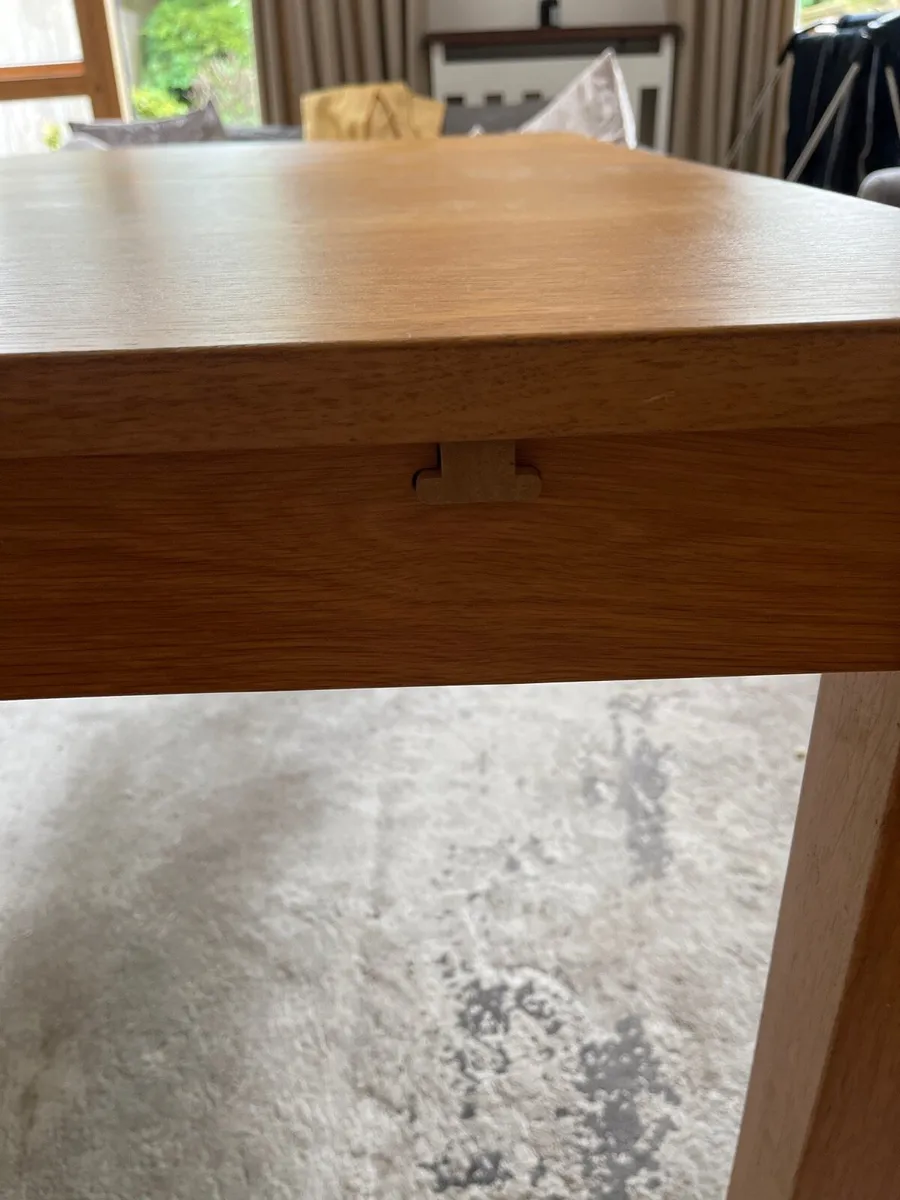 Kitchen table - Image 2