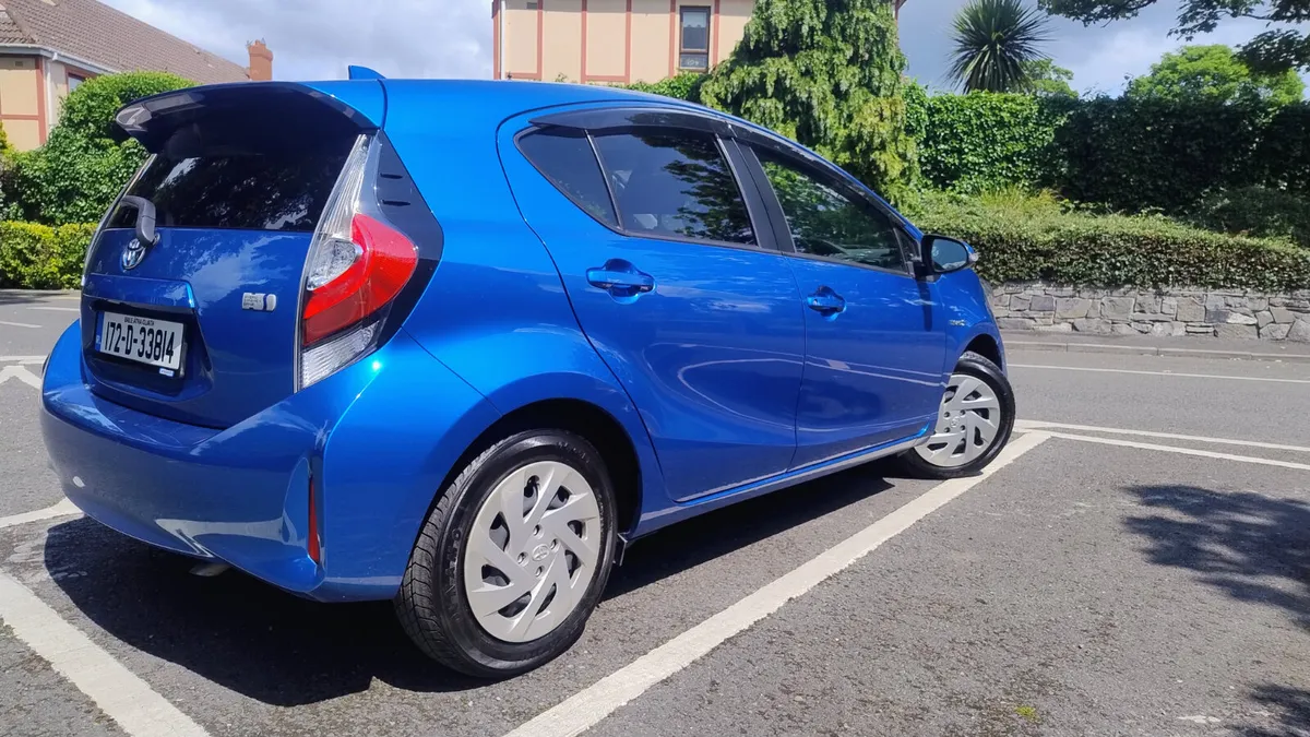 ELECTRIC HYBRID TOYOTA AQUA~NEW NCT 04/27=€9999 - Image 3