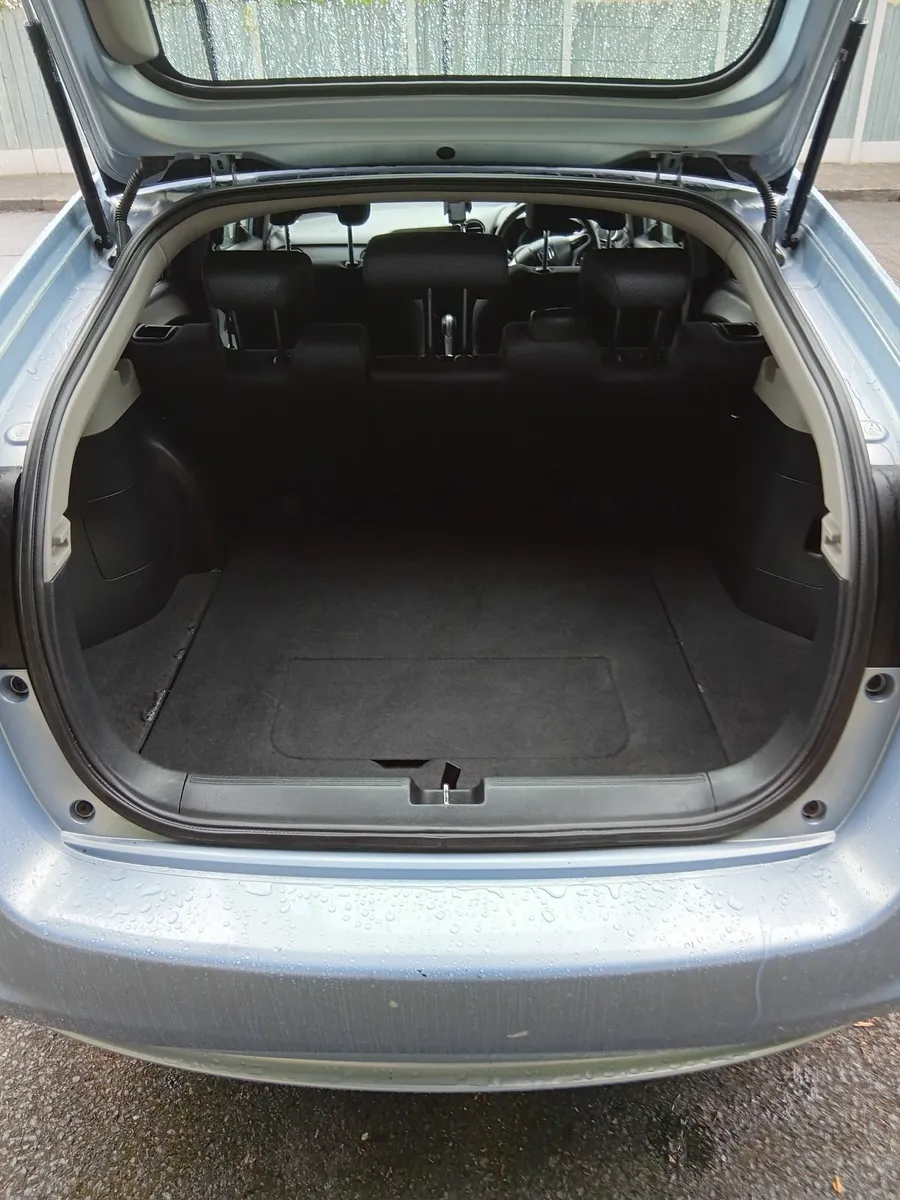 Honda Insight Hybrid 2010 - Image 4