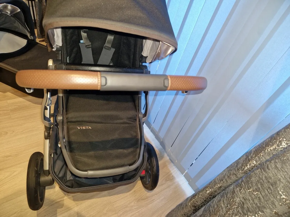 Uppababy vista travel system full set - Image 2