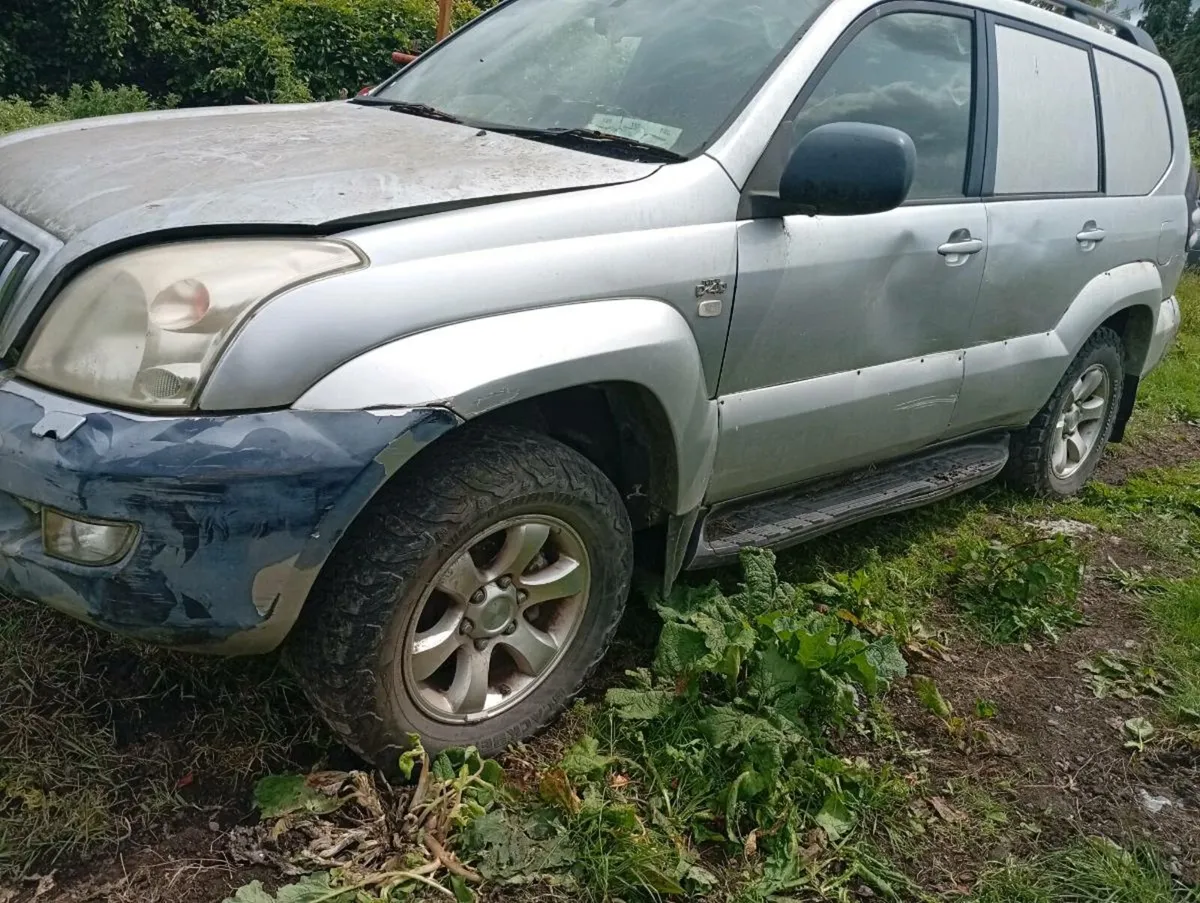 Toyota landcruiser parts - Image 2