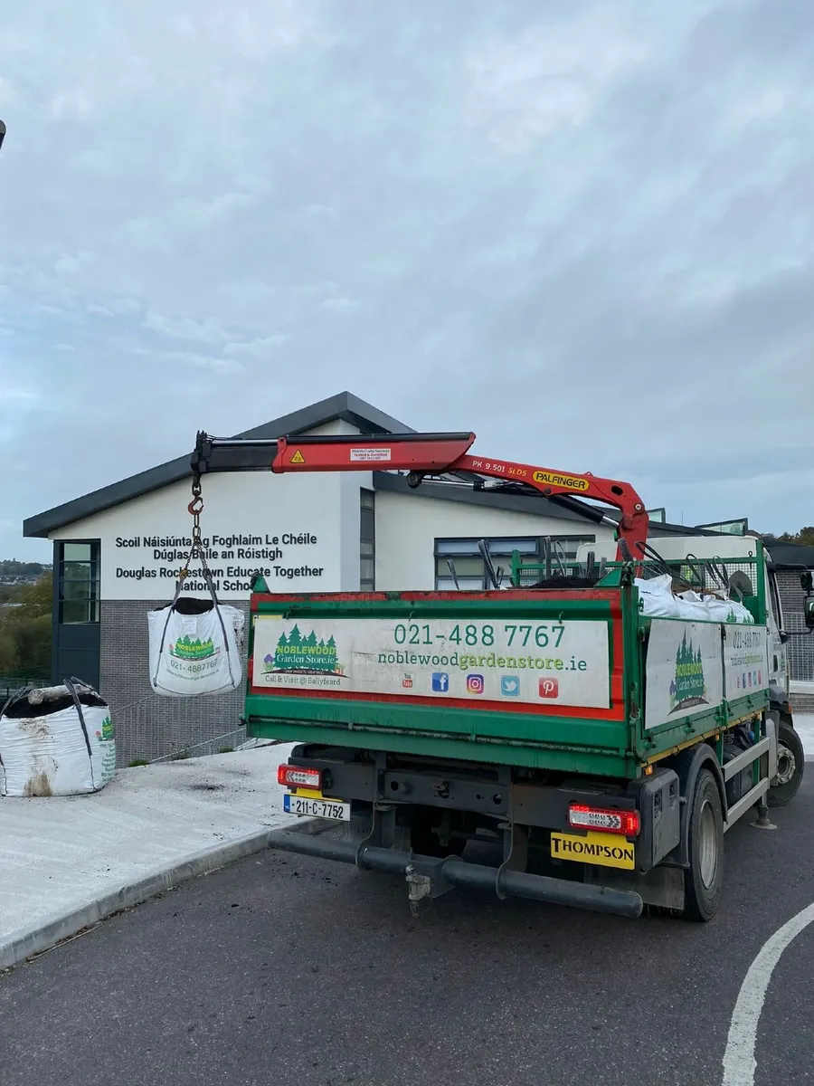 Premium Quality Screened Topsoil - Image 3