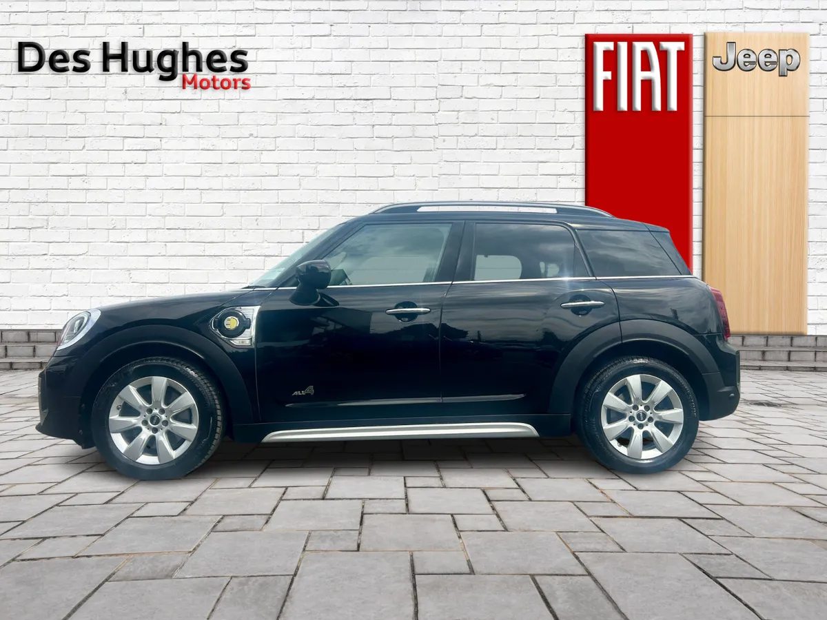 Mini 2021 Countryman Cooper S Plug in Hybrid - Image 4