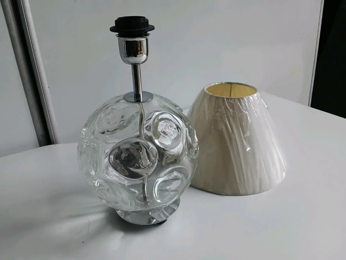 Decorative Table Lamp with Sculpted Glass Base - Image 2