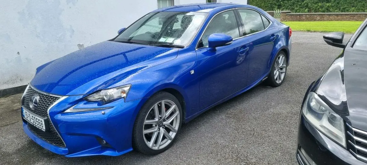Lexus is300h F Sport - Image 3