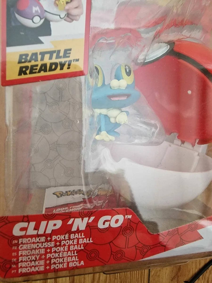 Pokémon Clip ‘N’ Go Froakie and Poké Ball - Image 2