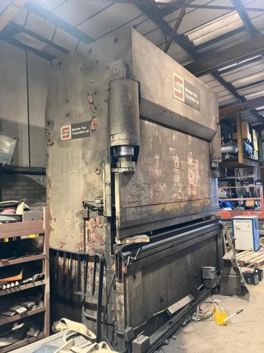 SMTC 270 Ton Press Brake **Online Auction** - Image 3