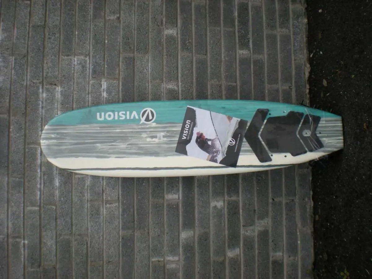New unused Vision Spark Surfboard 7'0" inc leash - Image 1